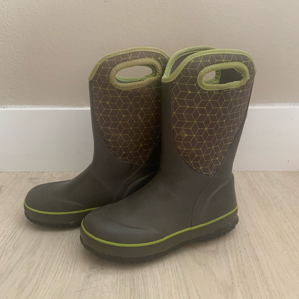 Bogs youth waterproof boots